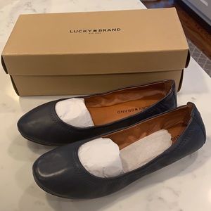Lucky Brand brand new Navy Emmie 2 flat Size:9